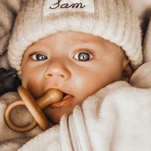 SALE – Gebreid mutsje – met naam