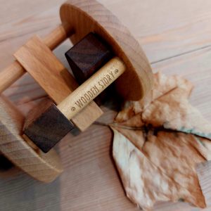 Wooden Story | Houten rammelaar Fieldfare