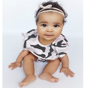 Romper camouflage roze maat 92 t/m 104